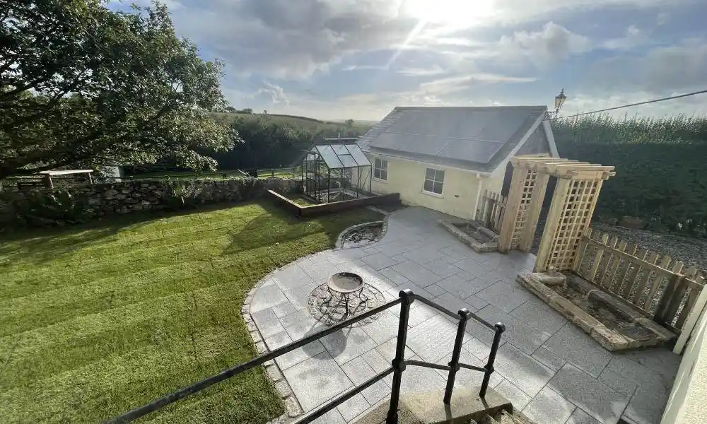Landscaping Pricing - Garden with Patio, Turf and Picket Fence - Jackson Landscaping Ltd